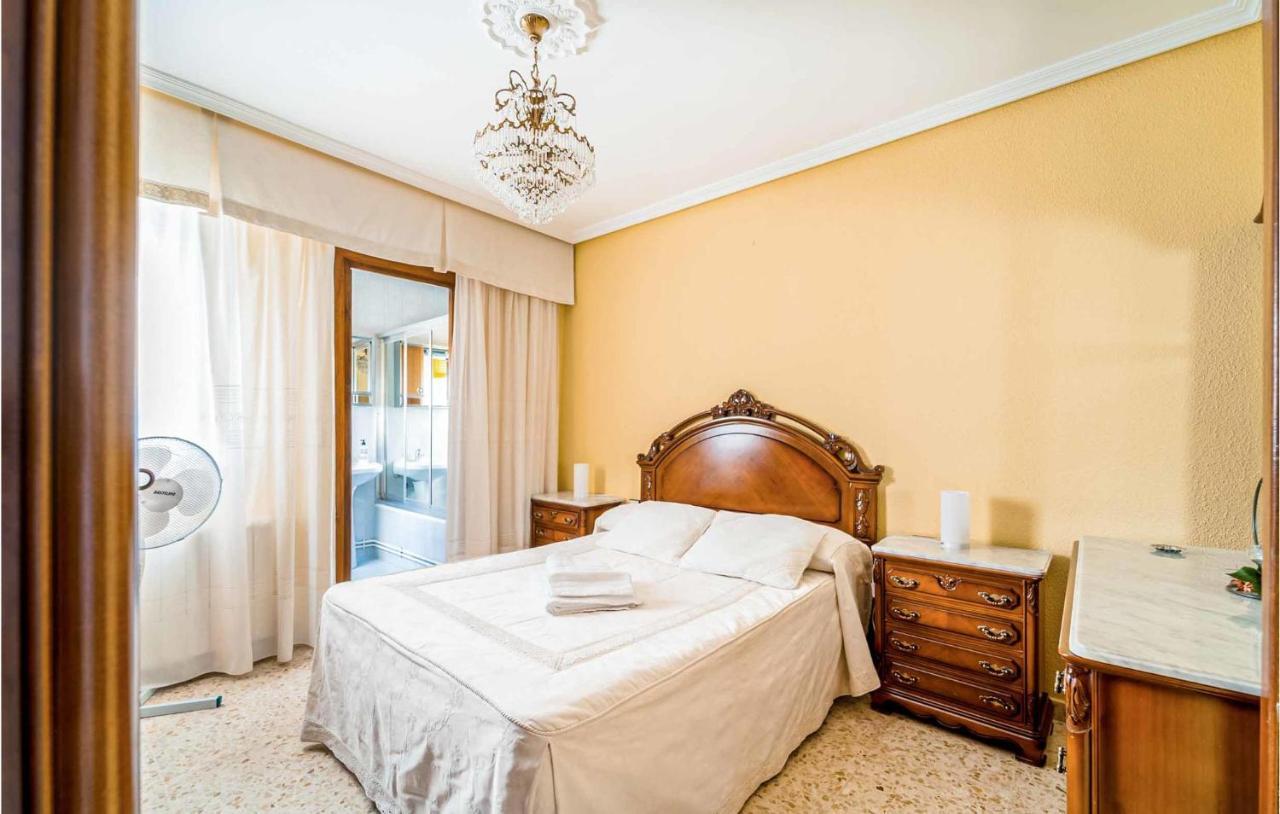 3 Bedroom Cozy Apartment In Pegalajar Exterior photo